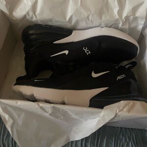 Nike Air Max 270 BRAND NEW